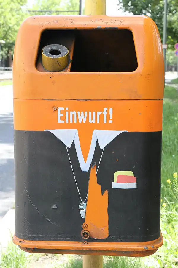 019 | 1900 | bsr – berliner stadtreinigung | einwurf ! | © carsten riede fotografie