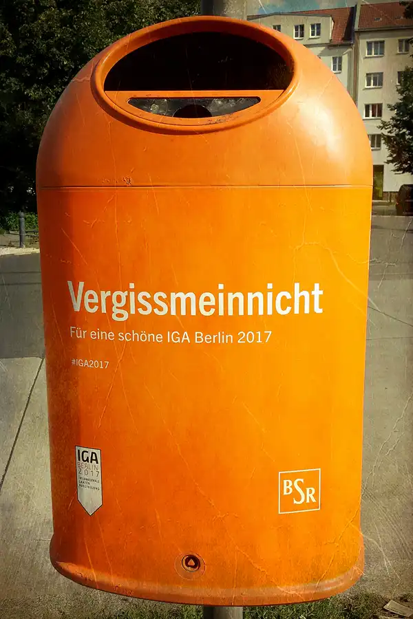 100 | 1900 | bsr – berliner stadtreinigung | vergissmeinnicht | © carsten riede fotografie