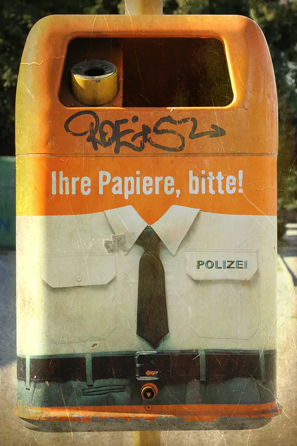 022 | 1900 | bsr – berliner stadtreinigung | ihre papiere, bitte ! | © carsten riede fotografie