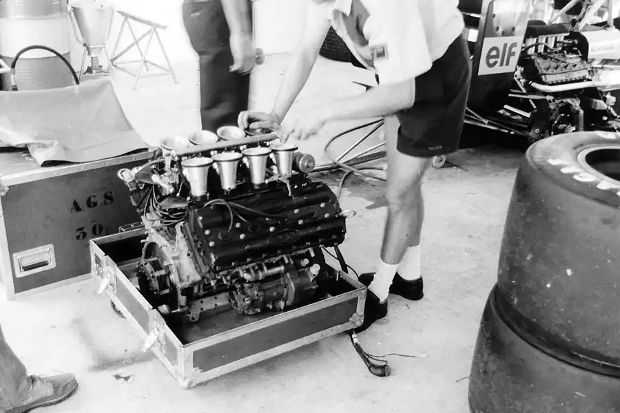 002 | 1988 | Budapest | AGS-Ford Cosworth JH23 | © carsten riede fotografie