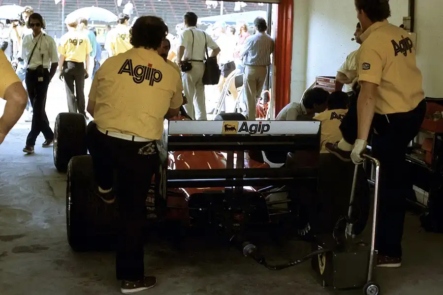 035 | 1988 | Budapest | Ferrari F1/87/88C | © carsten riede fotografie