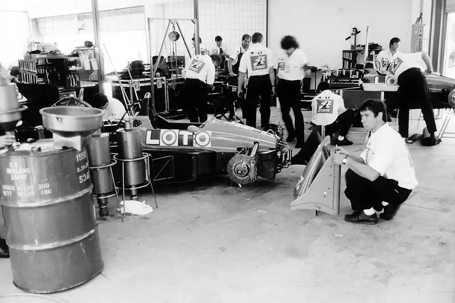 045 | 1988 | Budapest | Ligier-Judd JS31 | © carsten riede fotografie