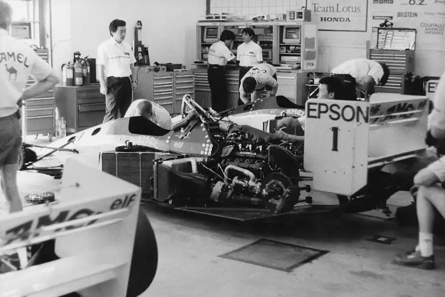 058 | 1988 | Budapest | Lotus-Honda 100T | © carsten riede fotografie