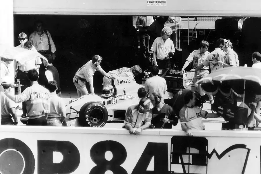 069 | 1988 | Budapest | March-Judd 881 | Ivan Capelli | © carsten riede fotografie