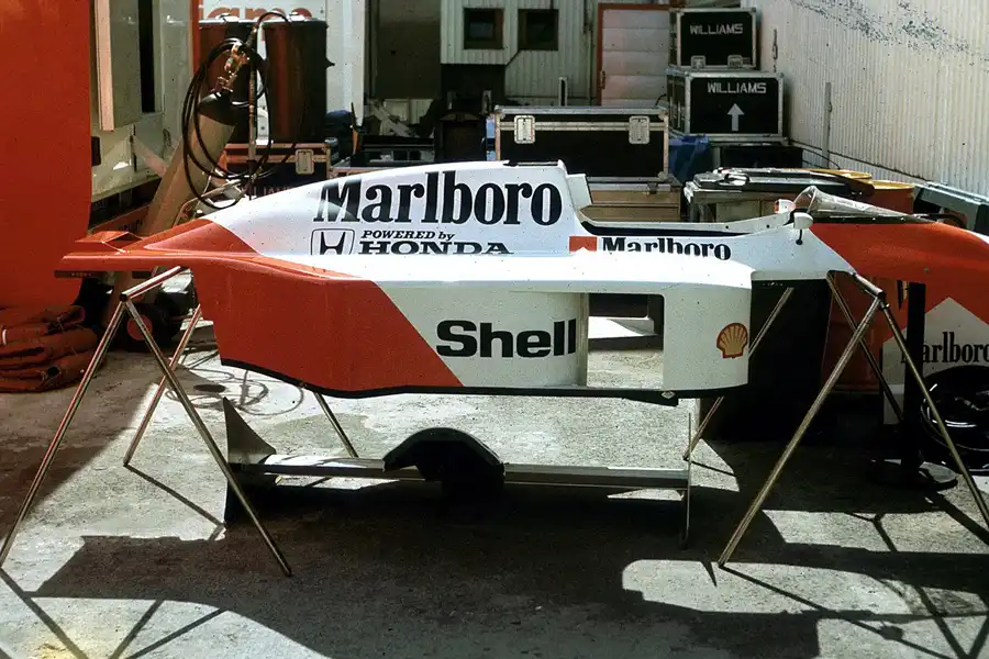 072 | 1988 | Budapest | McLaren-Honda MP4/4 | © carsten riede fotografie
