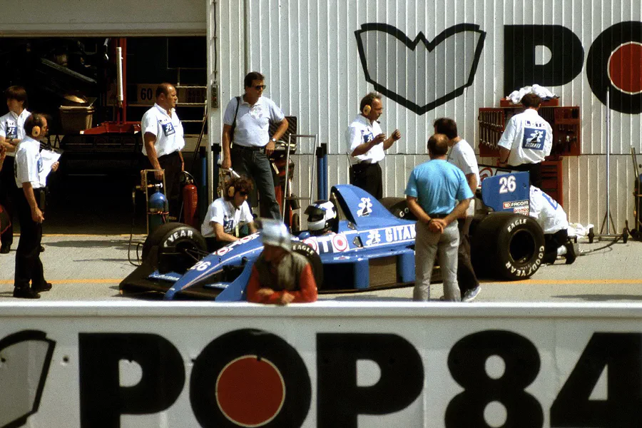 049 | 1988 | Budapest | Ligier-Judd JS31 | Stefan Johansson | © carsten riede fotografie