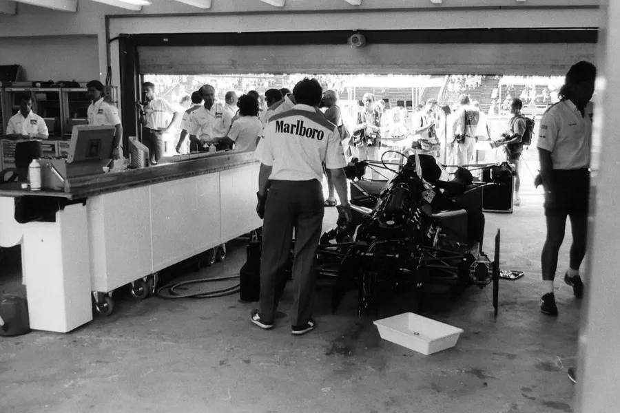 075 | 1988 | Budapest | McLaren-Honda MP4/4 | © carsten riede fotografie