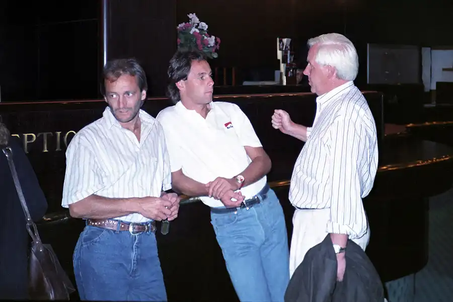 003 | 1989 | Budapest | Gerhard Berger + Erich Zakowski | © carsten riede fotografie