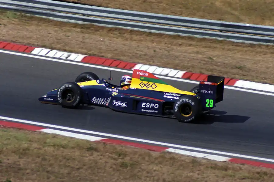 049 | 1990 | Budapest | Lola-Lamborghini L90 | Eric Bernard | © carsten riede fotografie