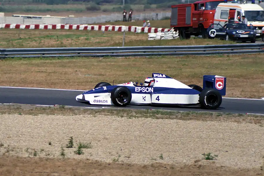 069 | 1990 | Budapest | Tyrrell-Ford Cosworth 019 | Jean Alesi | © carsten riede fotografie