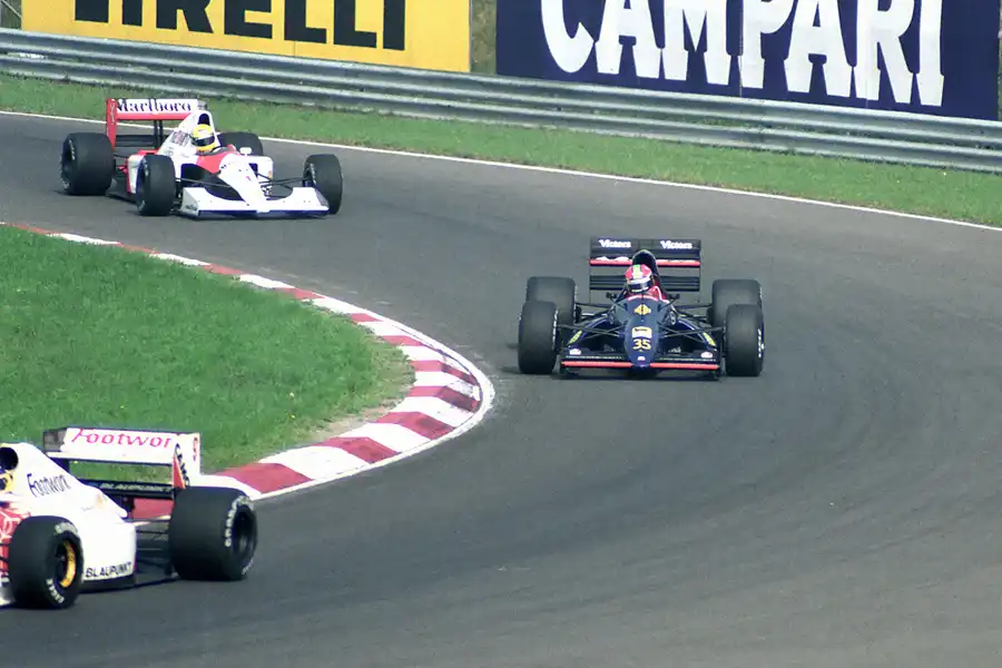 068 | 1991 | Budapest | Lambo-Lamborghini 291 | Eric Van de Poele | © carsten riede fotografie