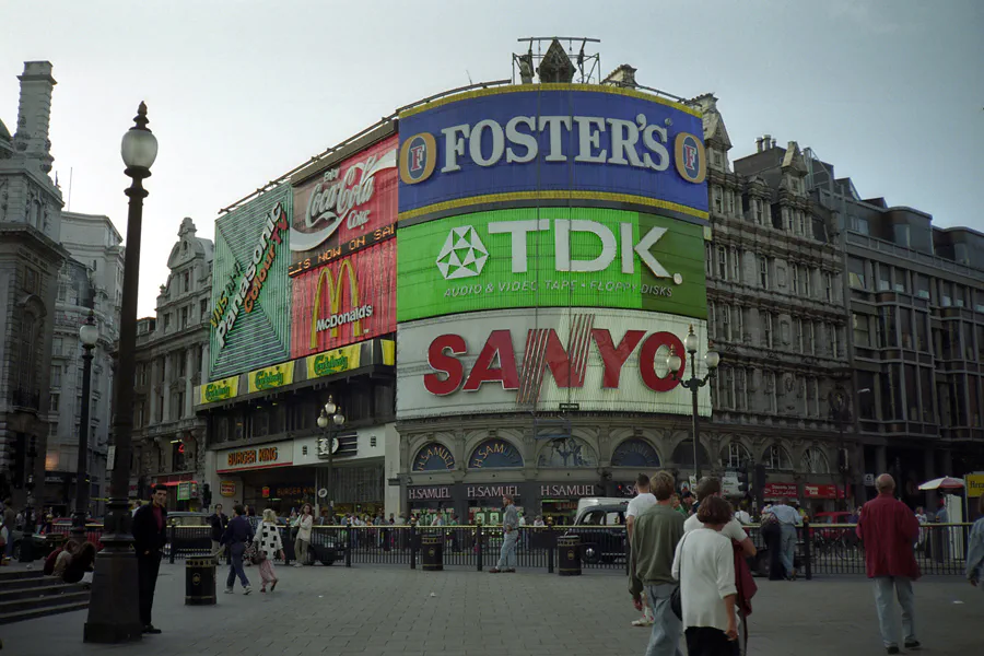 002 | 1992 | London | Piccadilly Circus | © carsten riede fotografie