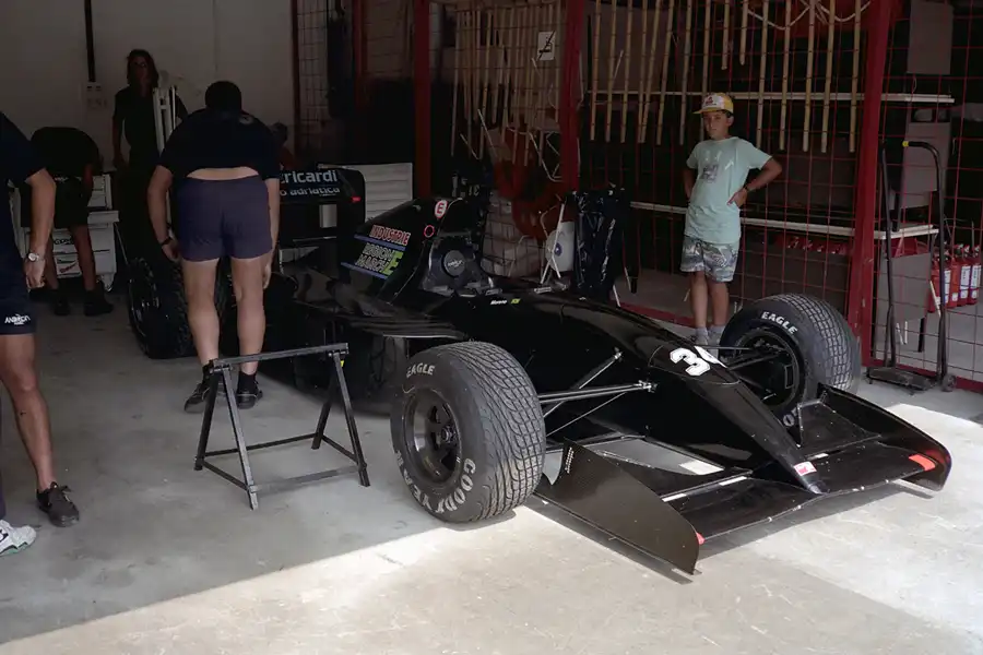 028 | 1992 | Budapest | Andrea Moda-Judd S921 | © carsten riede fotografie