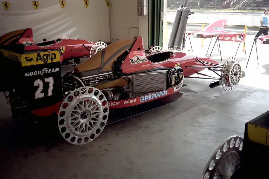 043 | 1992 | Budapest | Ferrari F92A | © carsten riede fotografie