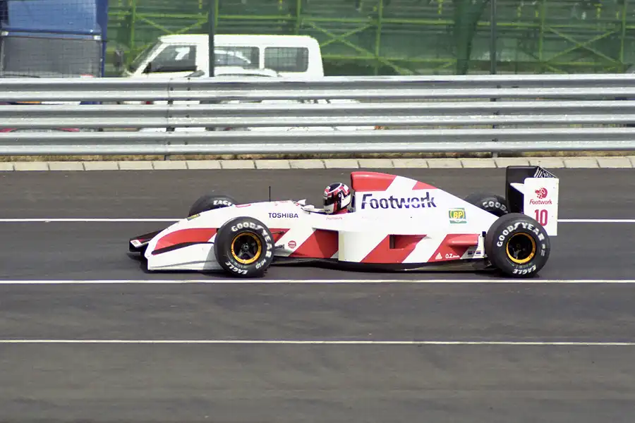 057 | 1992 | Budapest | Footwork-Mugen Honda FA13 | Aguri Suzuki | © carsten riede fotografie