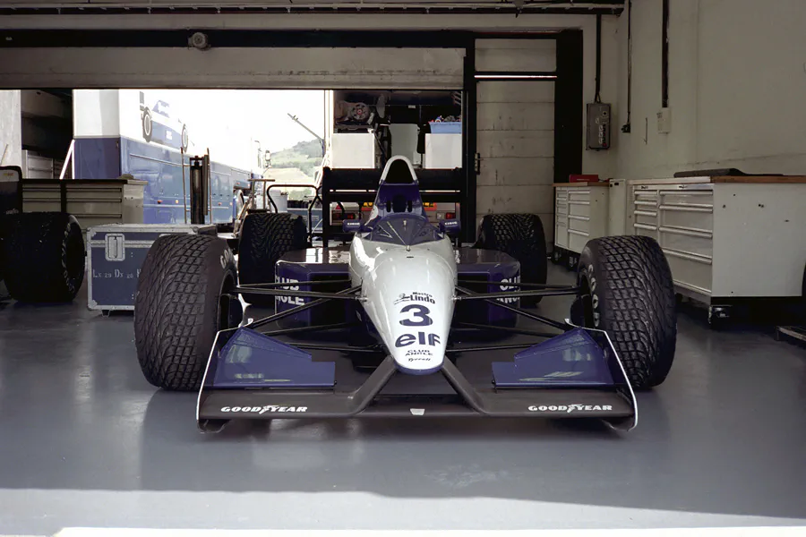 093 | 1992 | Budapest | Tyrrell-Ilmor 020B | © carsten riede fotografie