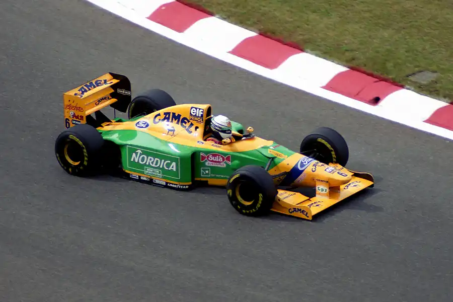 004 | 1993 | Spa-Francorchamps | Benetton-Ford Cosworth B193B | Riccardo Patrese | © carsten riede fotografie