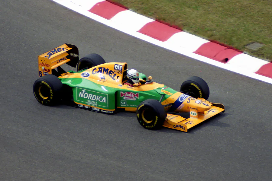 004 | 1993 | Spa-Francorchamps | Benetton-Ford Cosworth B193B | Riccardo Patrese | © carsten riede fotografie
