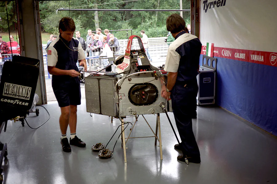 064 | 1993 | Spa-Francorchamps | Tyrrell-Yamaha 021 | © carsten riede fotografie