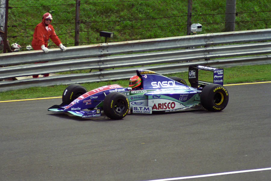010 | 1994 | Monza | Jordan-Hart 194 | Eddie Irvine | © carsten riede fotografie