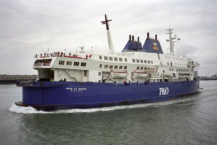 001 | 1995 | Calais | © carsten riede fotografie