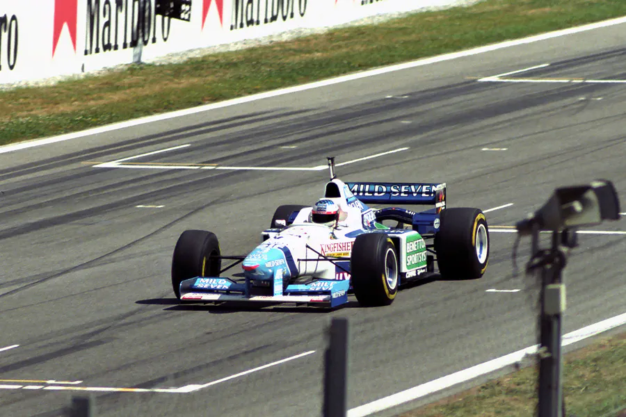 002 | 1996 | Barcelona | Benetton-Renault B196 | Jean Alesi | © carsten riede fotografie
