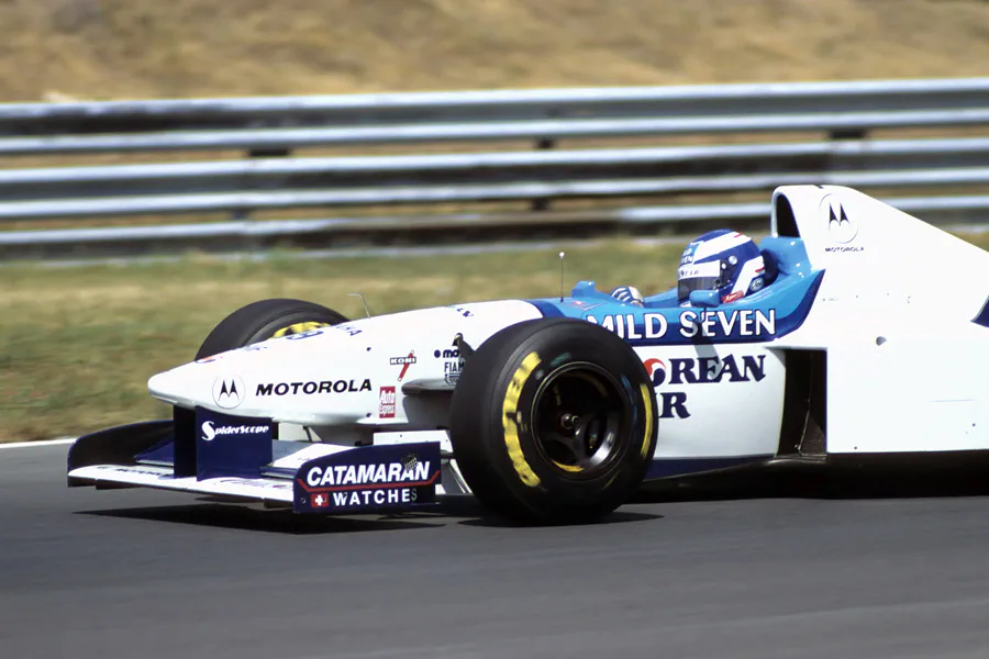 037 | 1996 | Budapest | Tyrrell-Yamaha 024 | Mika Salo | © carsten riede fotografie