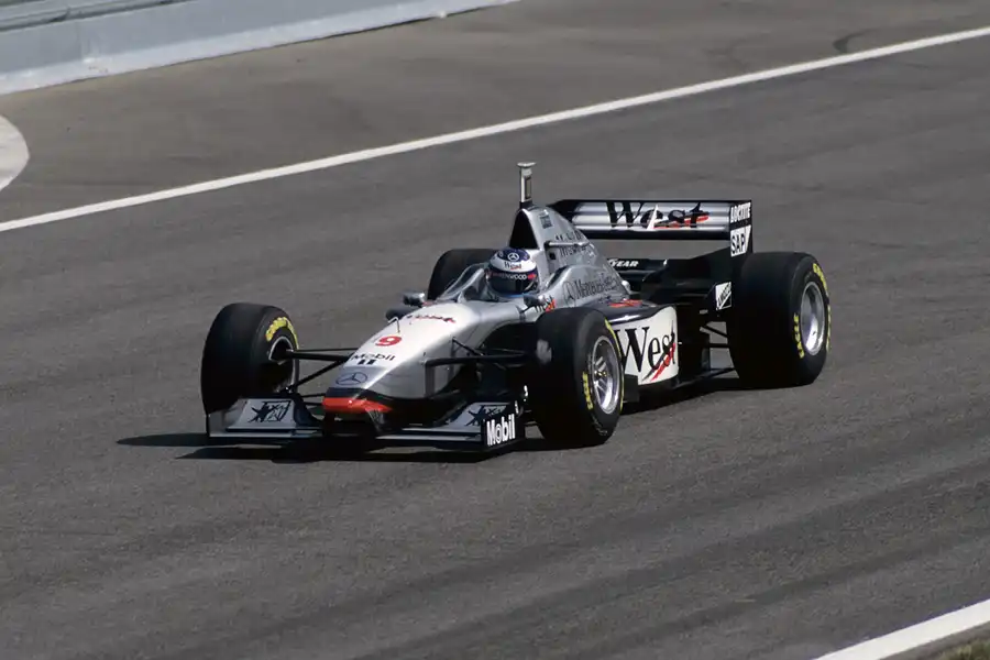019 | 1997 | Barcelona | McLaren-Mercedes Benz MP4/12 | Mika Hakkinen | © carsten riede fotografie
