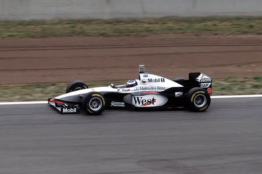 020 | 1997 | Barcelona | McLaren-Mercedes Benz MP4/12 | Mika Hakkinen | © carsten riede fotografie