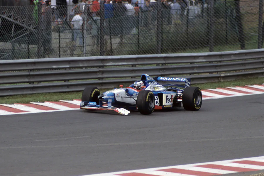 007 | 1997 | Spa-Francorchamps | Benetton-Renault B197 | Gerhard Berger | © carsten riede fotografie