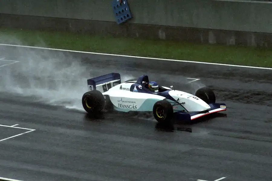 039 | 1998 | Motopark Oschersleben | F3000 Lola-Zytek T96/50 | Rui Aguas | © carsten riede fotografie