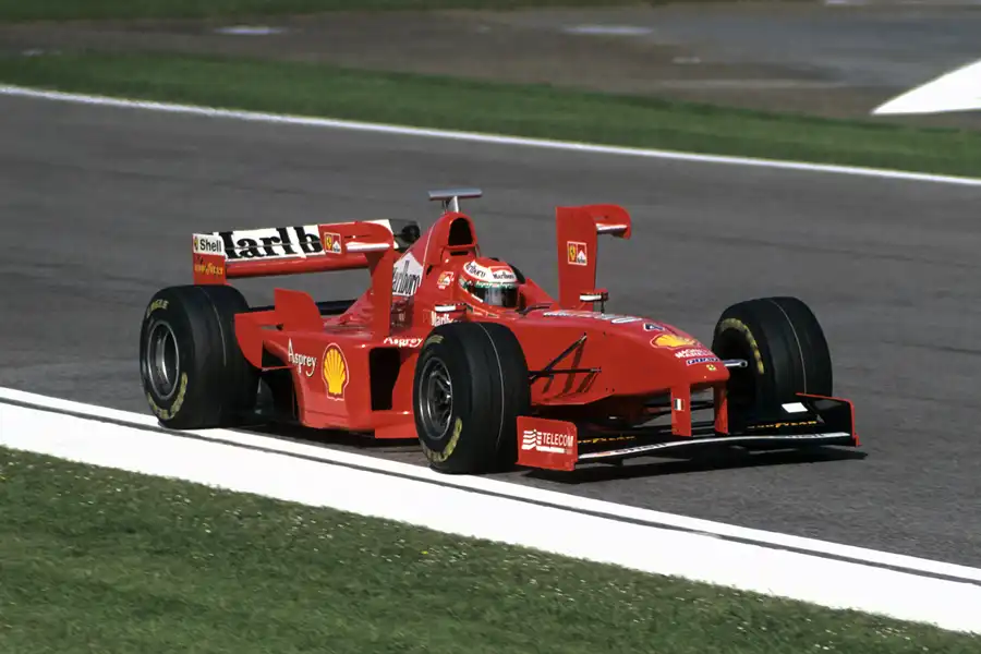 009 | 1998 | Imola | Ferrari F300 | Eddie Irvine | © carsten riede fotografie