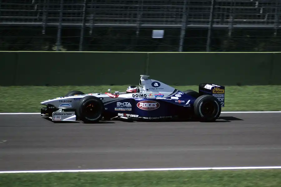 019 | 1998 | Imola | Minardi-Ford Cosworth M198 | Shinji Nakano | © carsten riede fotografie
