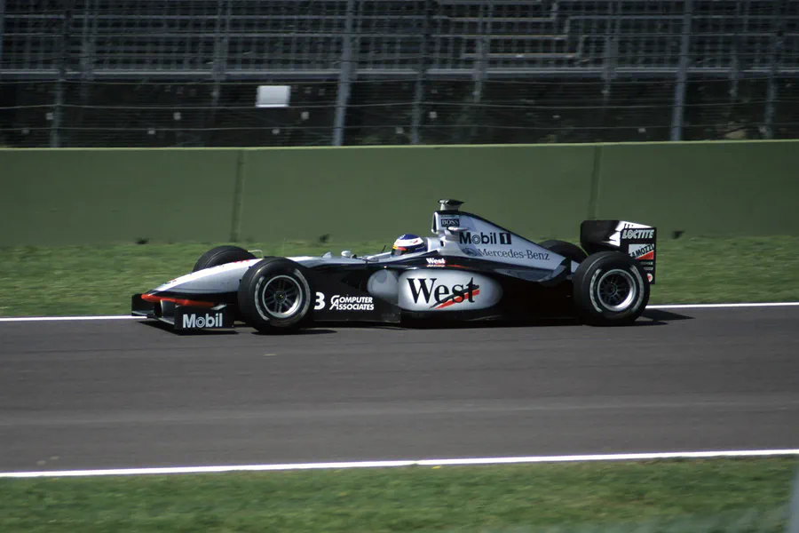 018 | 1998 | Imola | McLaren-Mercedes Benz MP4/13 | Mika Hakkinen | © carsten riede fotografie