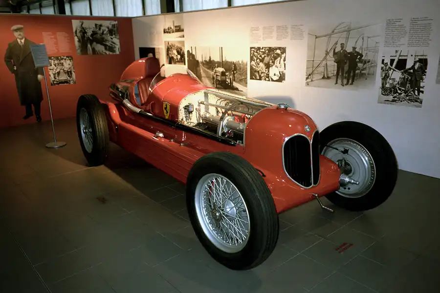 008 | 1998 | Maranello | Galleria Ferrari | © carsten riede fotografie