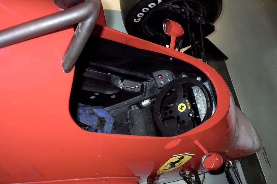 022 | 1998 | Maranello | Galleria Ferrari | Ferrari 637 Indianapolis | © carsten riede fotografie
