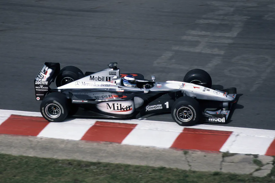 026 | 1999 | Spa-Francorchamps | McLaren-Mercedes Benz MP4/14 | Mika Hakkinen | © carsten riede fotografie