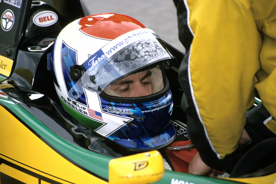 049 | 2001 | Motopark Oschersleben | Deutsche Formel 3 Meisterschaft | © carsten riede fotografie