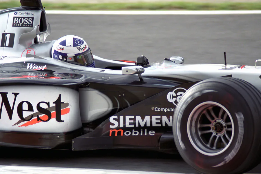 037 | 2001 | Spa-Francorchamps | McLaren-Mercedes Benz MP4-16 | David Coulthard | © carsten riede fotografie