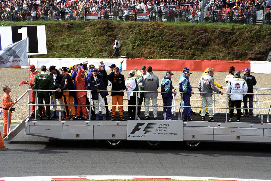 062 | 2001 | Spa-Francorchamps | Circuit De Spa-Francorchamps | Drivers Parade | © carsten riede fotografie