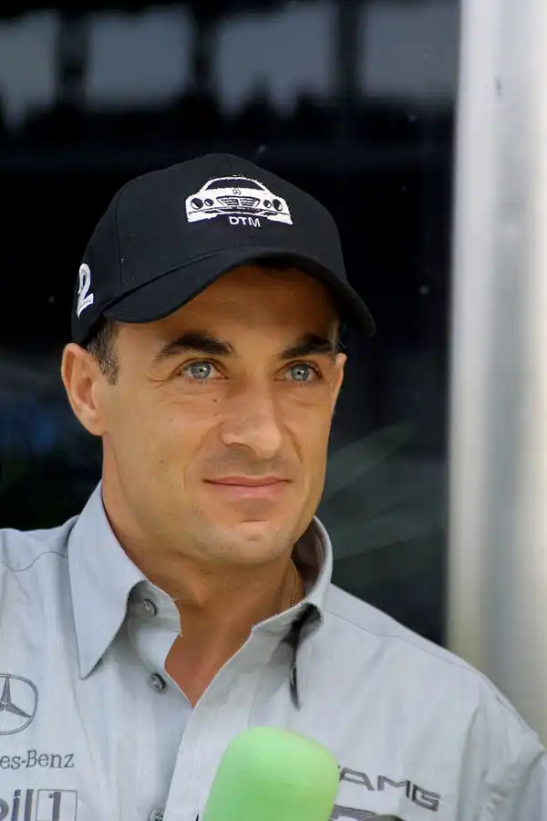 018 | 2002 | Eurospeedway | Jean Alesi | © carsten riede fotografie