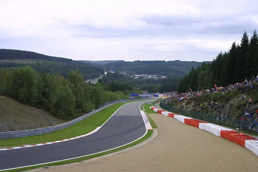 090 | 2002 | Spa-Francorchamps | Circuit De Spa-Francorchamps | © carsten riede fotografie
