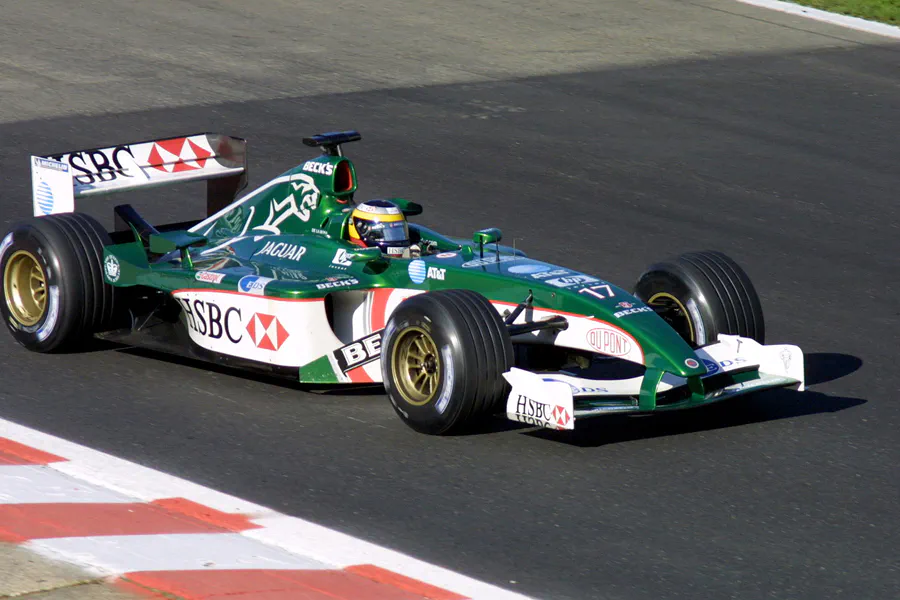 023 | 2002 | Spa-Francorchamps | Jaguar-Cosworth R3B | Pedro De La Rosa | © carsten riede fotografie