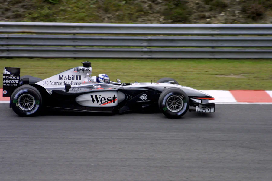 040 | 2002 | Spa-Francorchamps | McLaren-Mercedes Benz MP4-17 | Kimi Raikkonen | © carsten riede fotografie