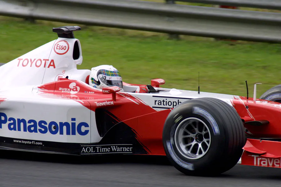 074 | 2002 | Spa-Francorchamps | Toyota TF102 | Allan McNish | © carsten riede fotografie