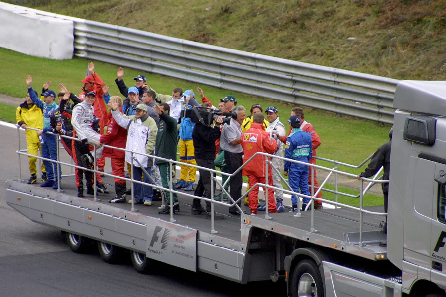 089 | 2002 | Spa-Francorchamps | Circuit De Spa-Francorchamps | Drivers Parade | © carsten riede fotografie