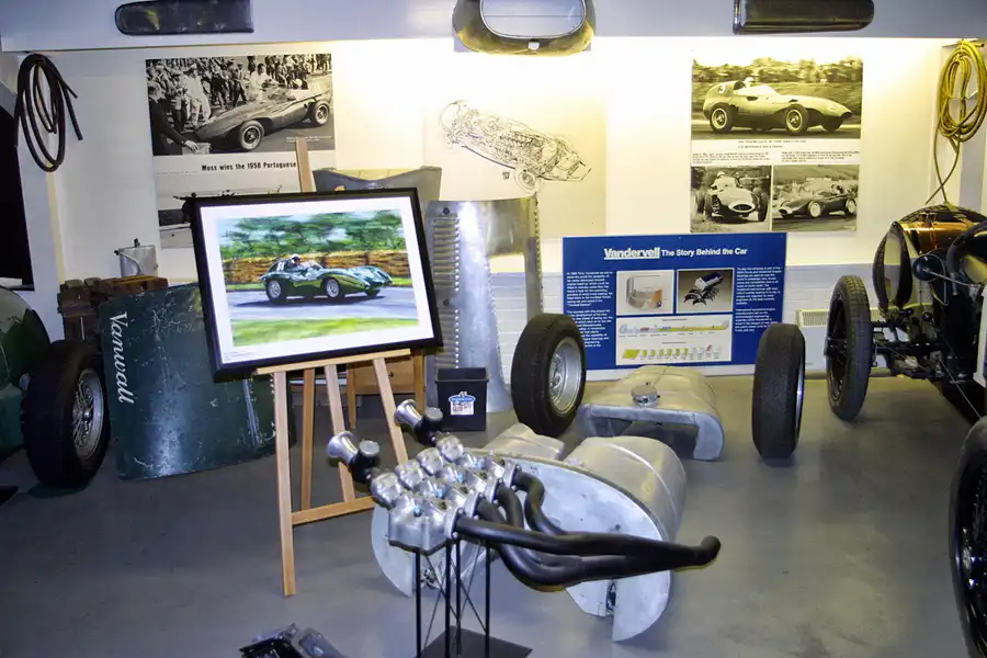 037 | 2003 | Donington | Grand Prix Collection | © carsten riede fotografie