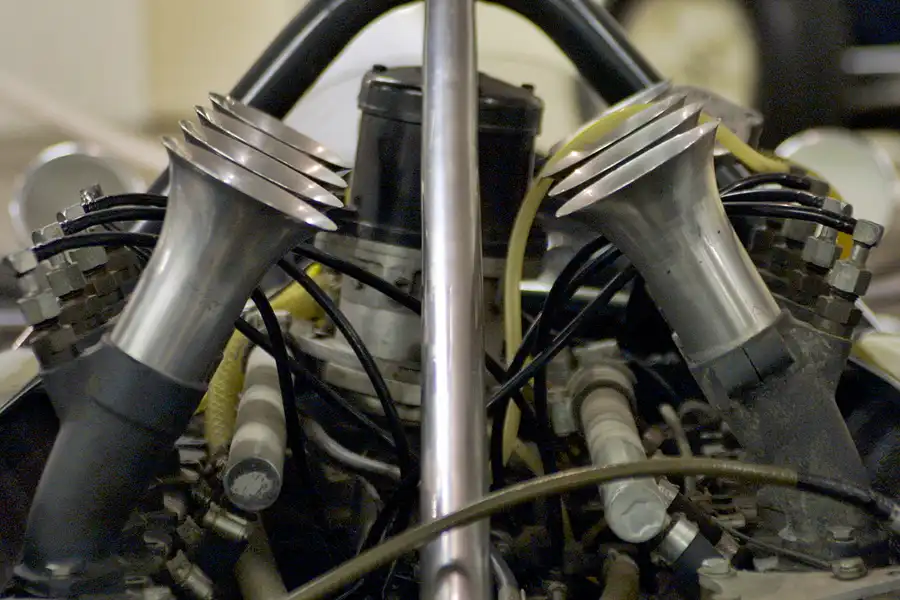 093 | 2003 | Donington | Grand Prix Collection | Brabham-Repco BT20 (1966-1969) | © carsten riede fotografie