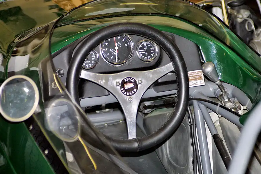 105 | 2003 | Donington | Grand Prix Collection | Brabham-Repco BT24-2 (1967-1969) | © carsten riede fotografie