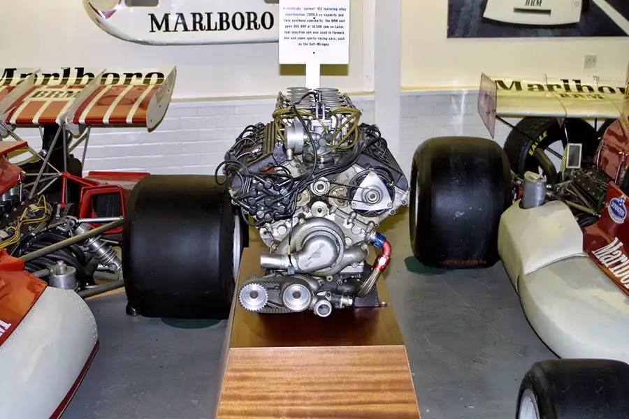 112 | 2003 | Donington | Grand Prix Collection | BRM 142/60 V12 Motor (1969-1975) | © carsten riede fotografie